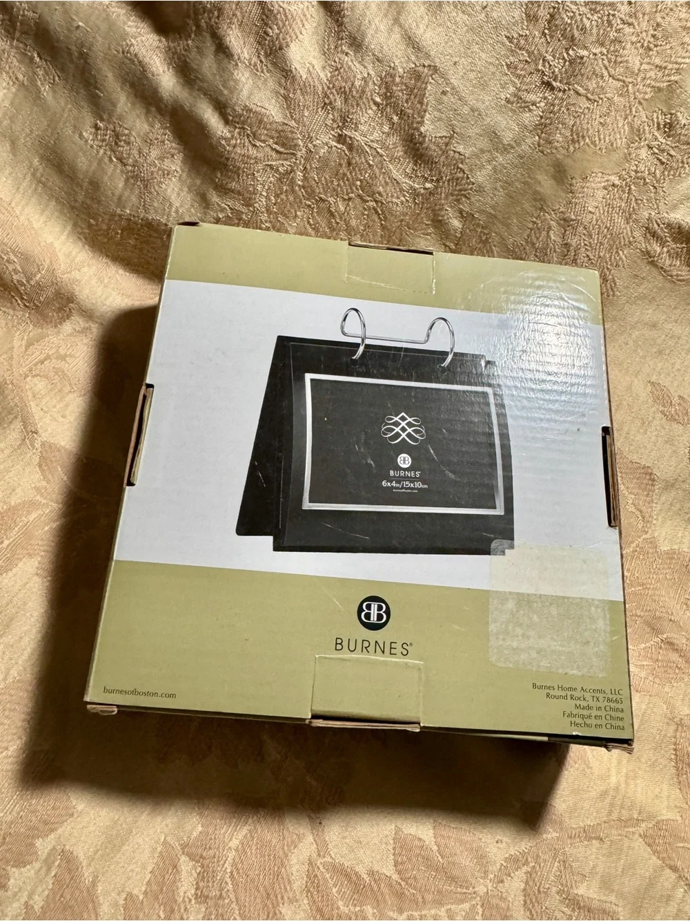 Burnes Black 6x4 standing Photo Frame and Album